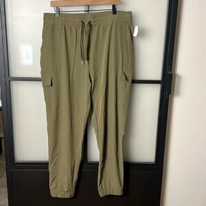 NWT Adrienne Vittadani Sport Green Cargo Jogger Size XL